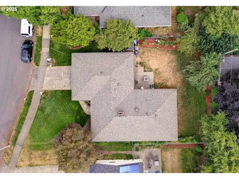 10608 NE Tillamook Street Portland OR 97220