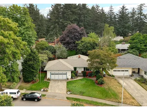 10608 NE Tillamook Street Portland OR 97220