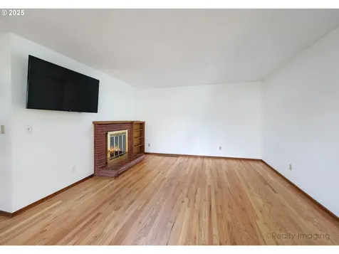 10608 NE Tillamook Street Portland OR 97220
