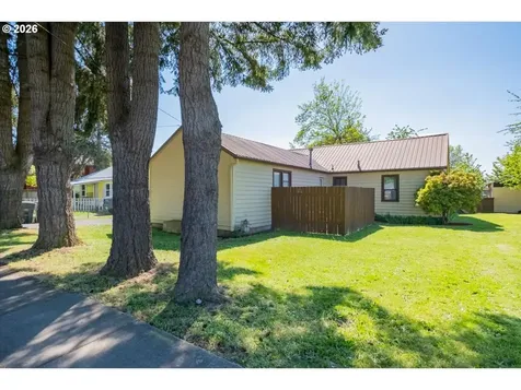 1044 23rd Avenue Sweet Home OR 97386