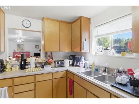 1044 23rd Avenue Sweet Home OR 97386