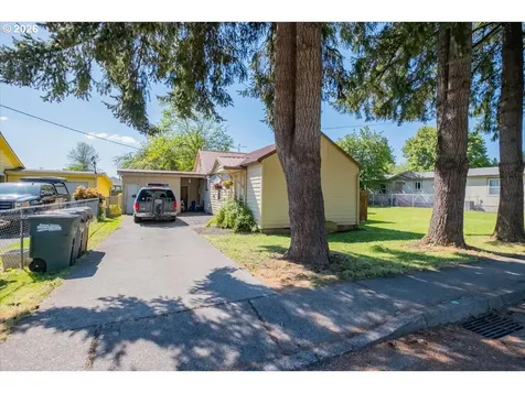 1044 23rd Avenue Sweet Home OR 97386