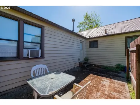 1044 23rd Avenue Sweet Home OR 97386
