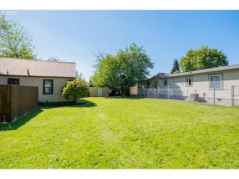 1044 23rd Avenue Sweet Home OR 97386