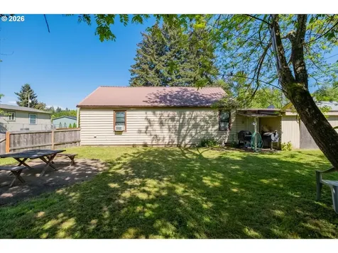 1044 23rd Avenue Sweet Home OR 97386