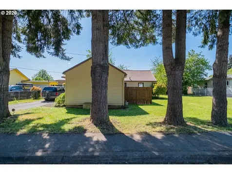 1044 23rd Avenue Sweet Home OR 97386
