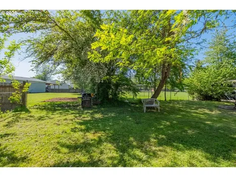 1044 23rd Avenue Sweet Home OR 97386