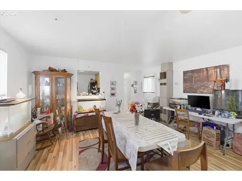 1044 23rd Avenue Sweet Home OR 97386