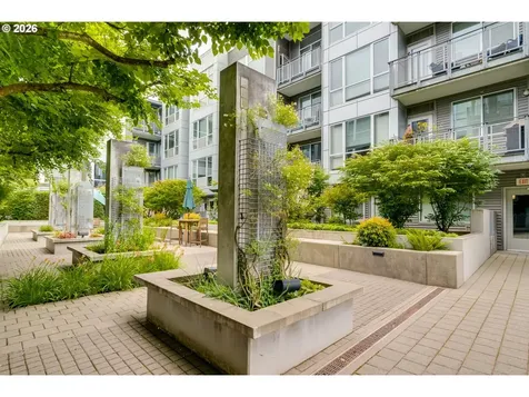 1125 NW 9th Avenue Portland OR 97209