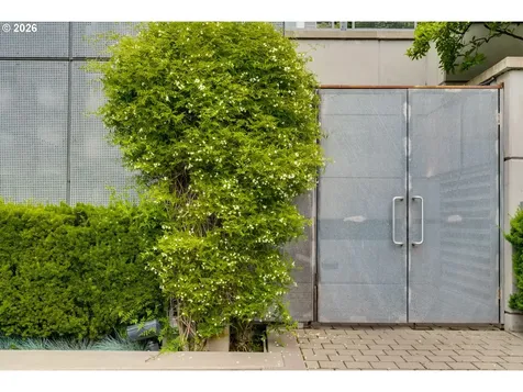 1125 NW 9th Avenue Portland OR 97209