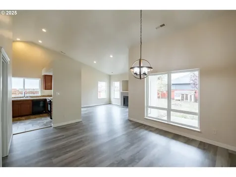 38601 Dogwood Street Scio OR 97374