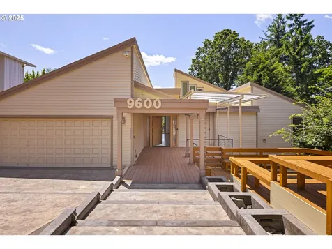 9600 SW Ventura Court Portland OR 97223