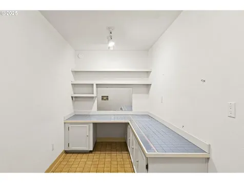 9600 SW Ventura Court Portland OR 97223