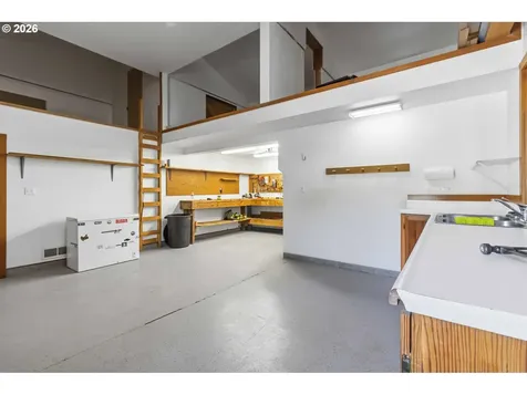359 Frank Smith Road Toutle WA 98649