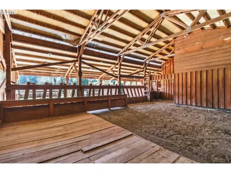 359 Frank Smith Road Toutle WA 98649