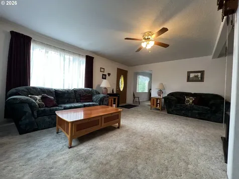 108/110 Park Avenue Seneca OR 97873