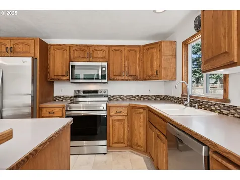 18770 SW Lisa Court Beaverton OR 97006