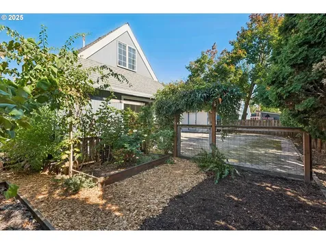 18770 SW Lisa Court Beaverton OR 97006