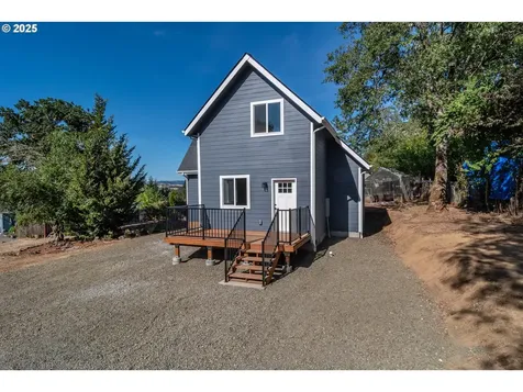 320 Wells Lane Oakland OR 97462