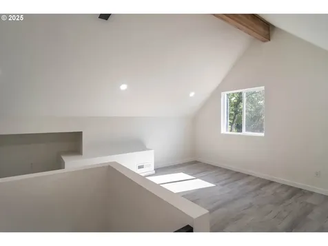 320 Wells Lane Oakland OR 97462