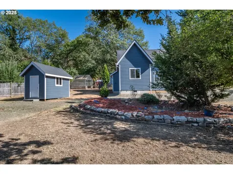 320 Wells Lane Oakland OR 97462