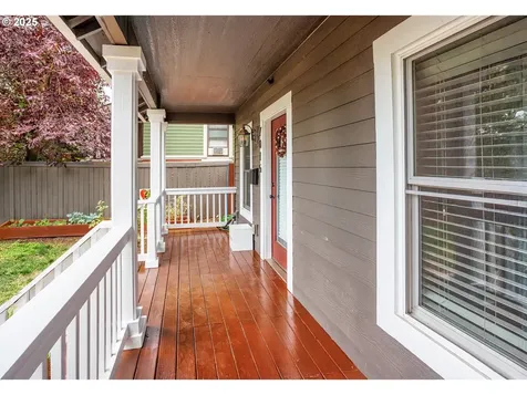 7015 SE Boise Street Portland OR 97206