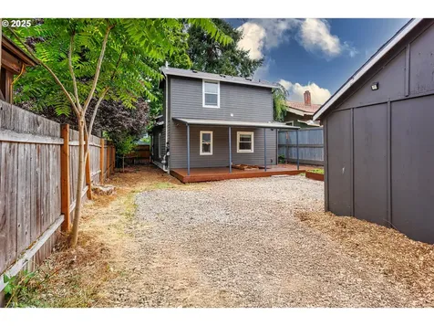7015 SE Boise Street Portland OR 97206