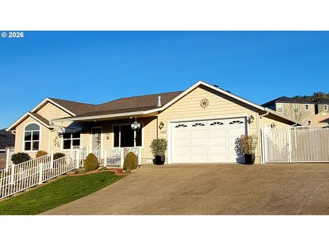 1570 W Basil Street Roseburg OR 97471