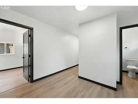 841 NE 113th Avenue Portland OR 97220