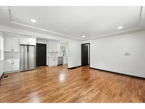 841 NE 113th Avenue Portland OR 97220