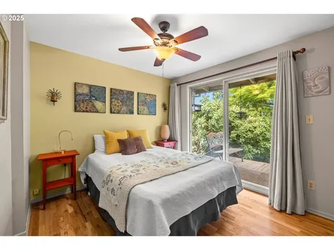 6907 SW Florence Lane Portland OR 97223