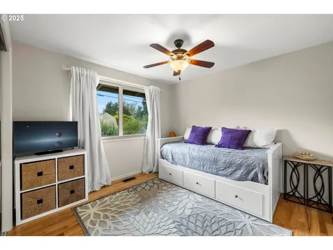 6907 SW Florence Lane Portland OR 97223