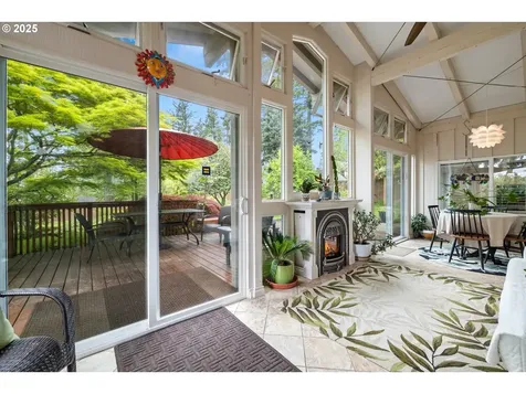 6907 SW Florence Lane Portland OR 97223