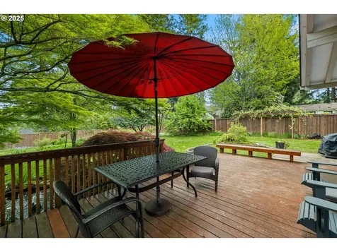 6907 SW Florence Lane Portland OR 97223