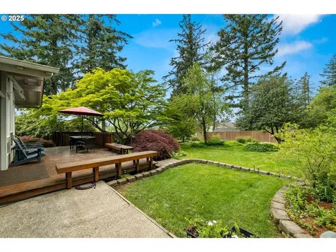6907 SW Florence Lane Portland OR 97223