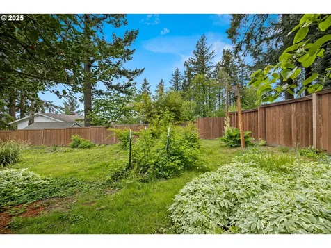6907 SW Florence Lane Portland OR 97223