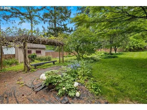 6907 SW Florence Lane Portland OR 97223