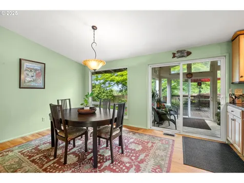 6907 SW Florence Lane Portland OR 97223