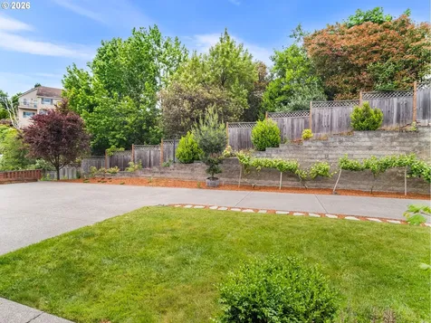 1420 NW Goodwin Street Camas WA 98607