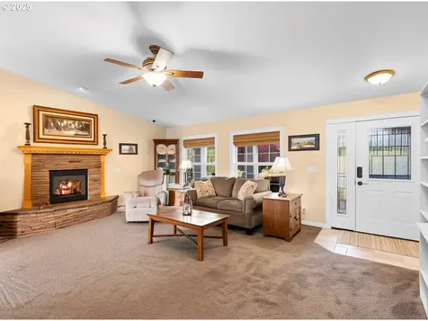 1478 SW 13th Street Dallas OR 97338