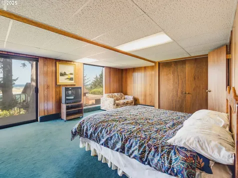 1080 SW Norwood Drive Waldport OR 97394