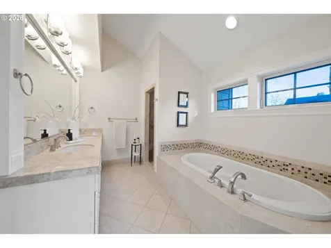 784 3rd Street Lake Oswego OR 97034