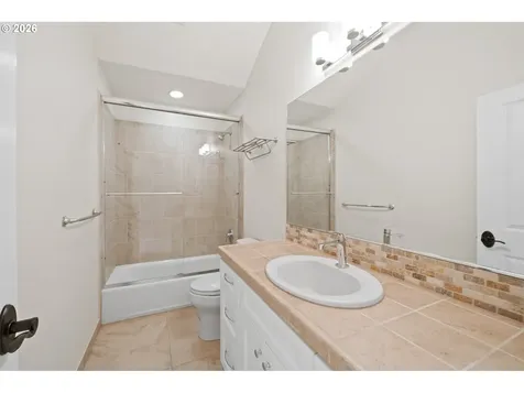 784 3rd Street Lake Oswego OR 97034