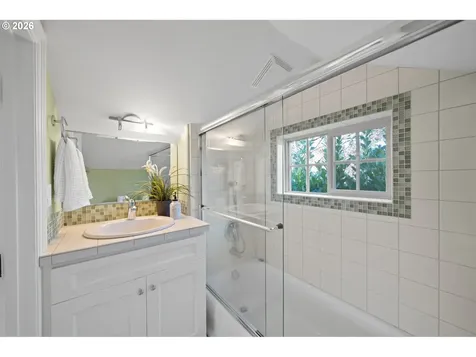 784 3rd Street Lake Oswego OR 97034