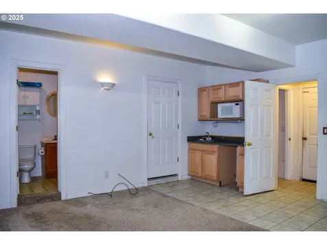 130 Candice Court Medford OR 97504