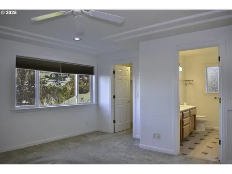 130 Candice Court Medford OR 97504