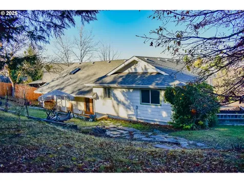 130 Candice Court Medford OR 97504