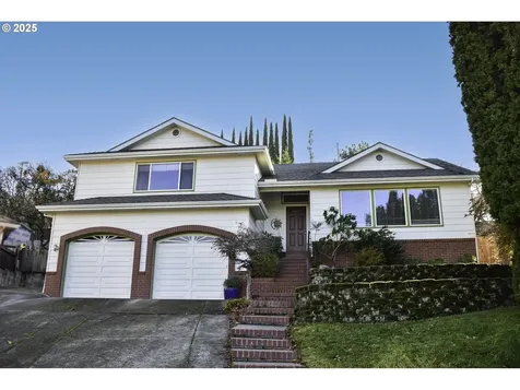 130 Candice Court Medford OR 97504