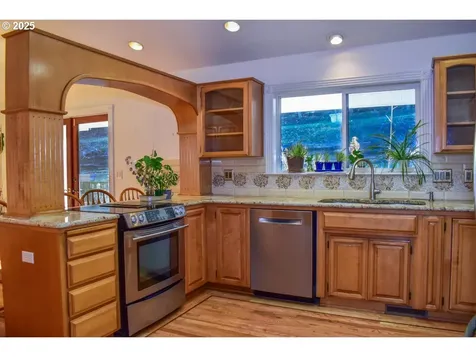 130 Candice Court Medford OR 97504