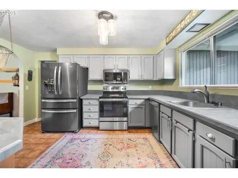 3250 SE Evans Avenue Troutdale OR 97060